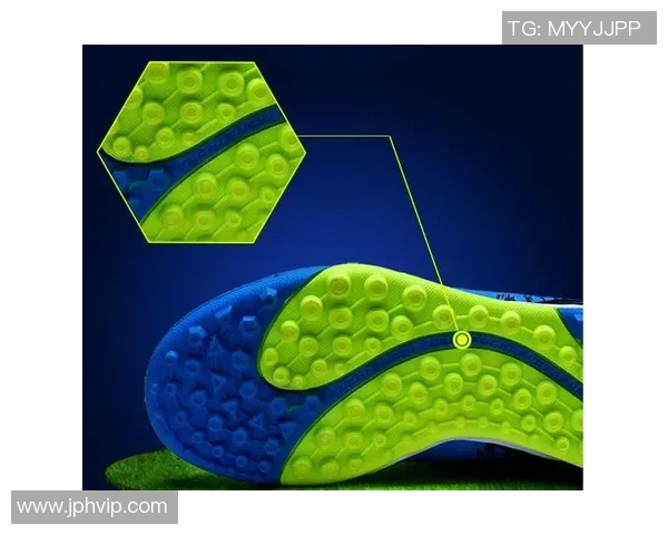 选择合适的足球鞋鞋码提升球场表现的全面指南